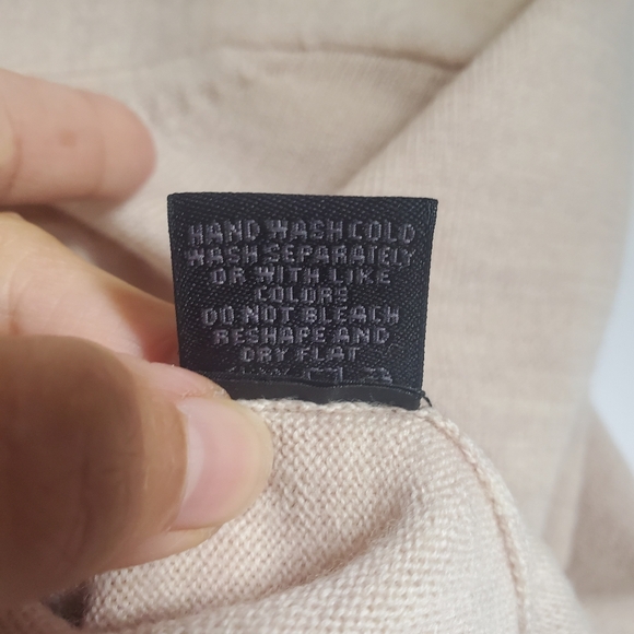 Stile Di Vita Women's 100% Merino Wool Sweater New With Tags Has SMALL FLAWS L. - Picture 10 of 12